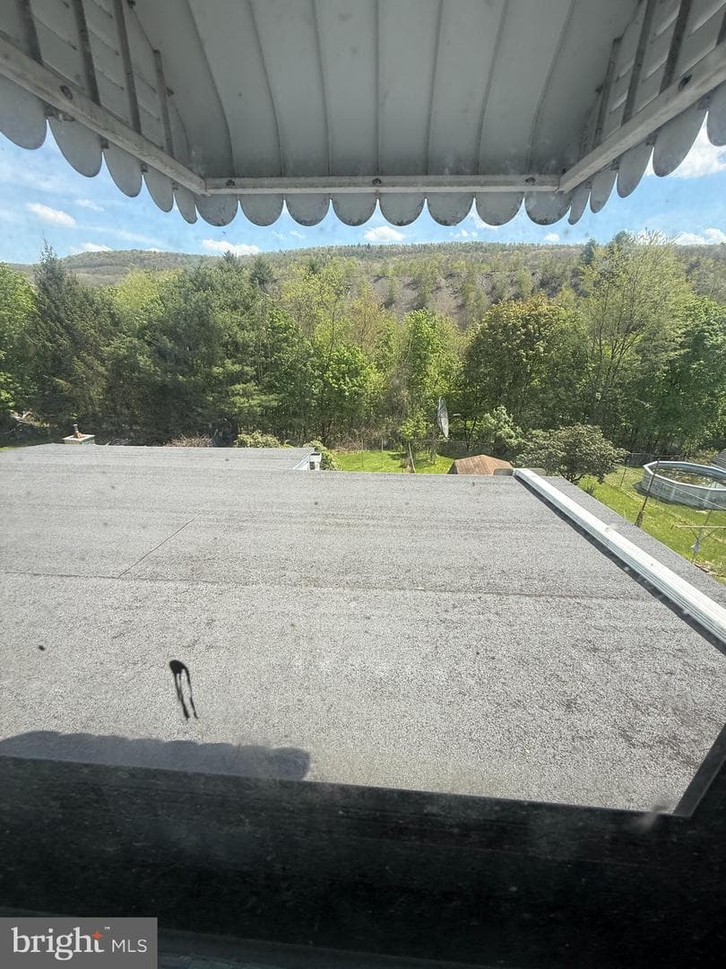 596 Old 209 Road photo 24