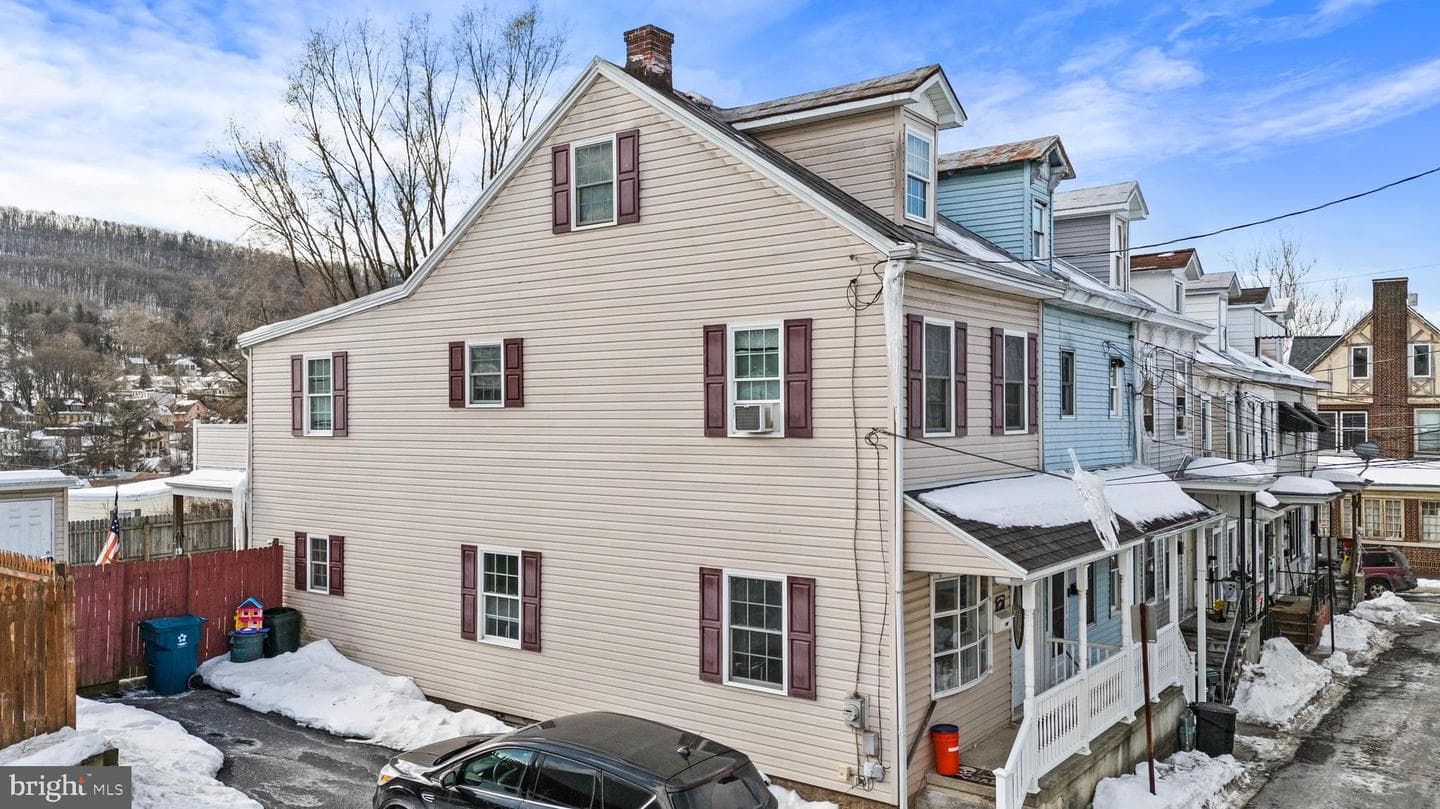 817 Grant Street, Pottsville