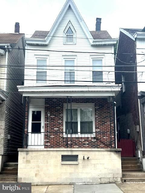222 Dock Street