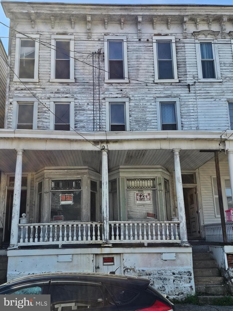 416 E Mahanoy St photo 3