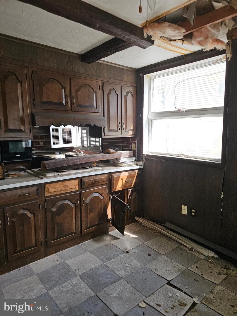 438 E Mahanoy St photo 6