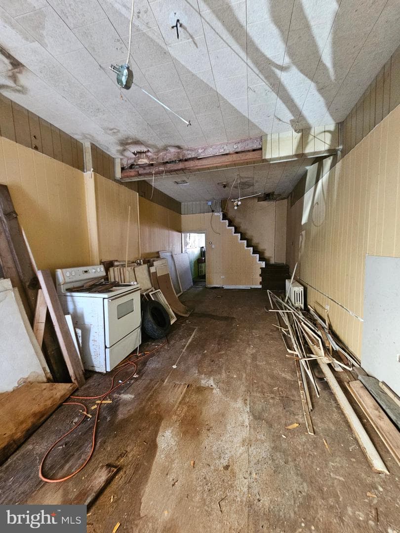 619 E Pine Street photo 3