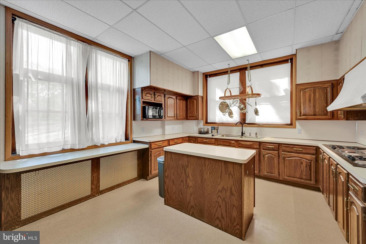 231 2nd Street photo 18