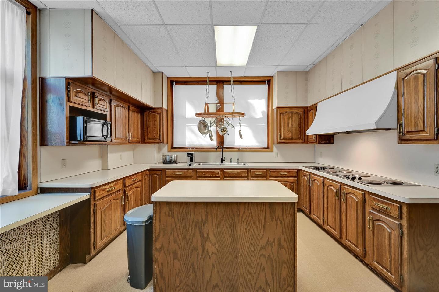 231 2nd Street photo 19