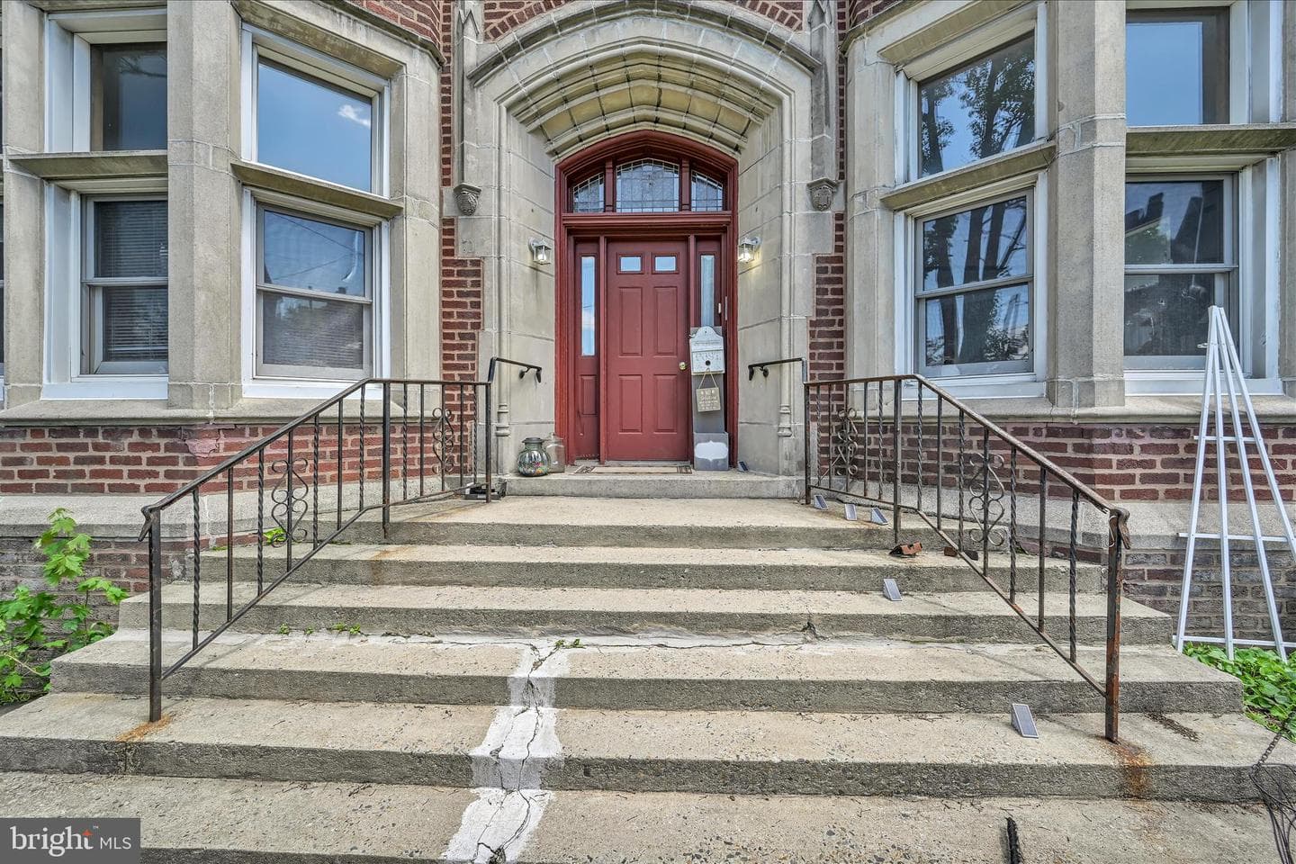231 2nd Street photo 8