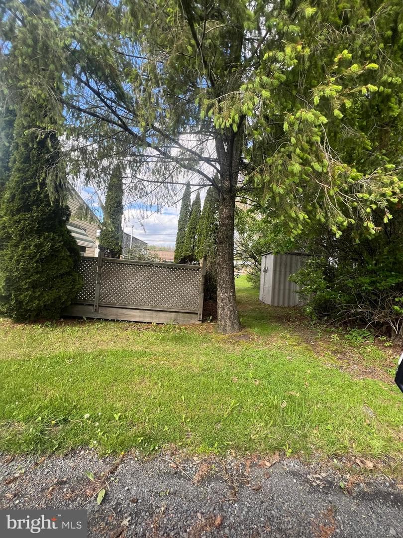 600 Altamont Boulevard photo 11