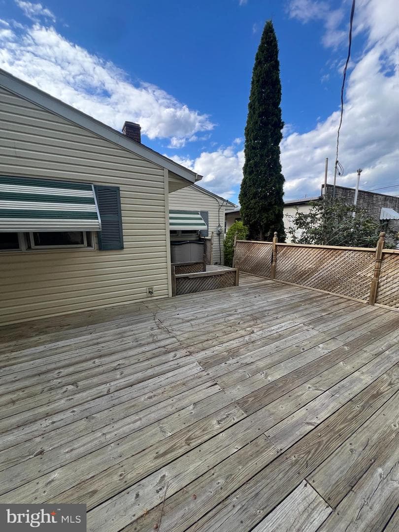 600 Altamont Boulevard photo 6
