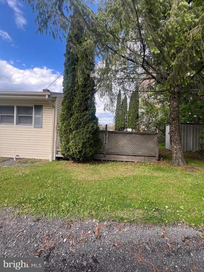 600 Altamont Boulevard photo 8