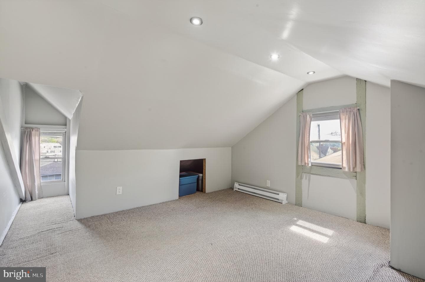 347 E Union Street photo 46