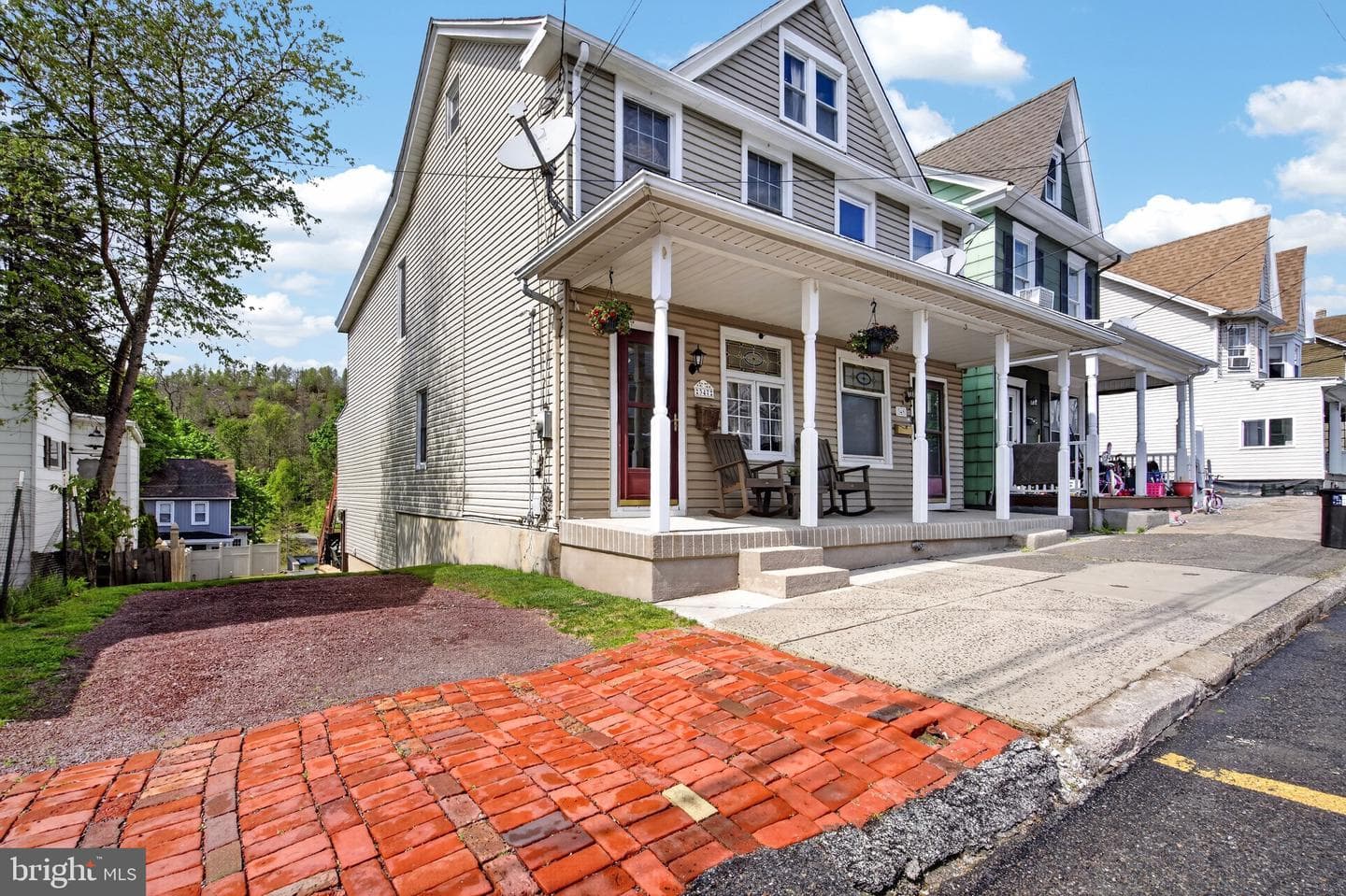 347 E Union Street photo 60