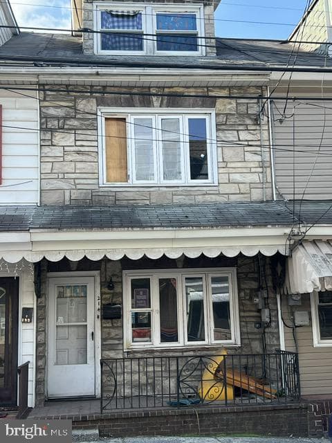 214 W Coal Street