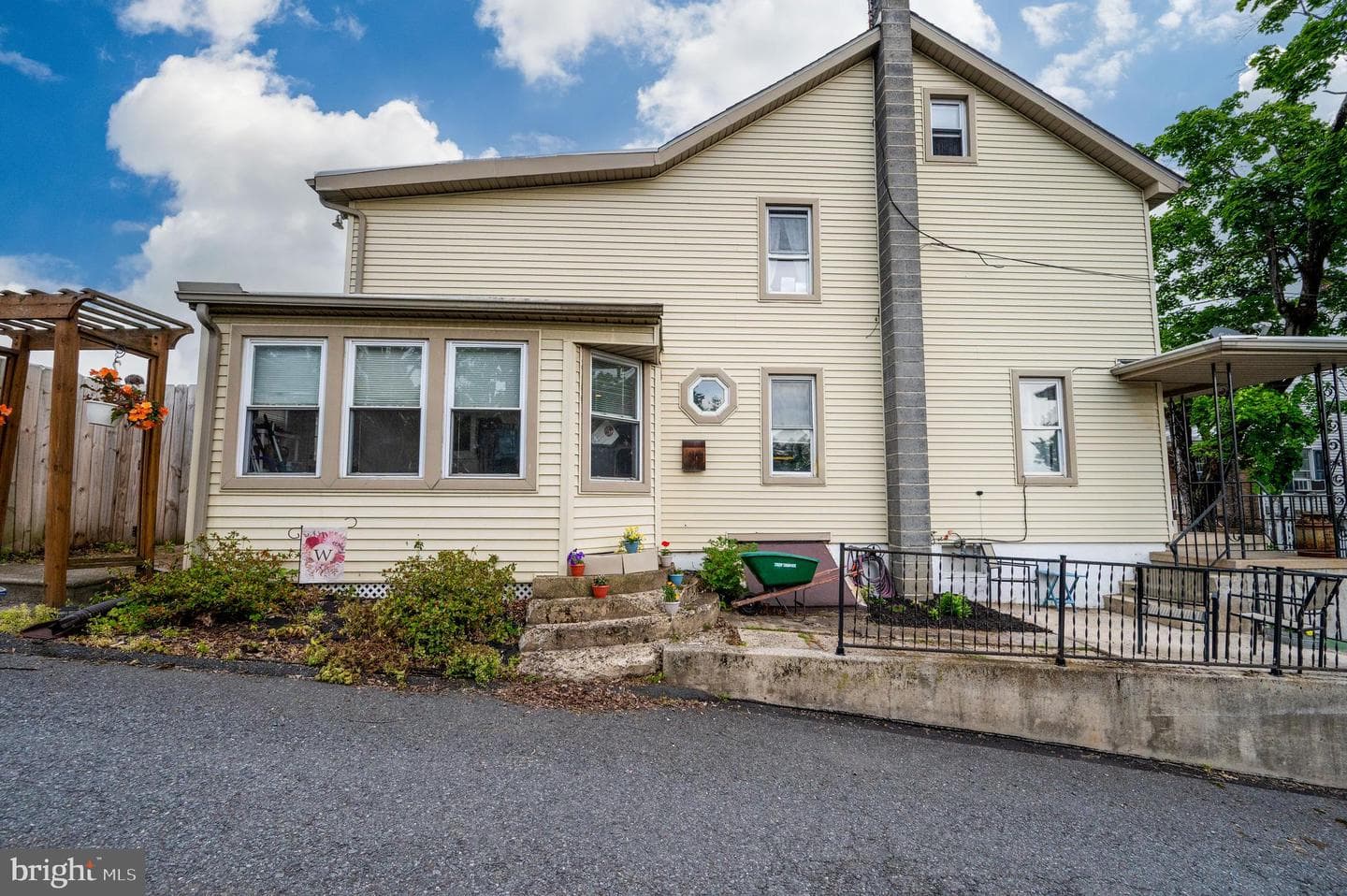 7 Fairview Street photo 3