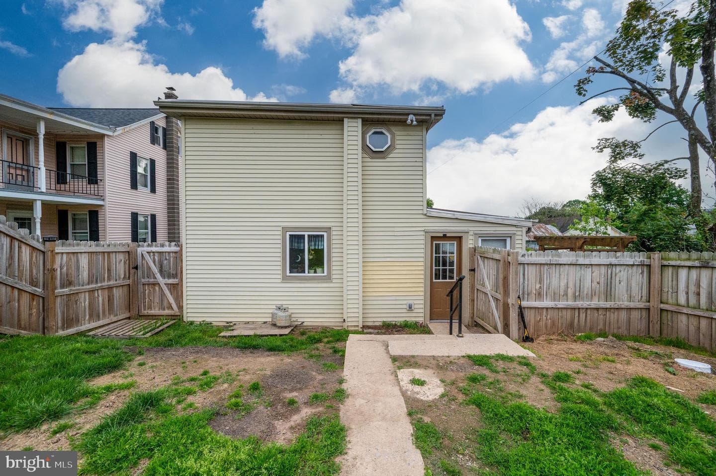 7 Fairview Street photo 38