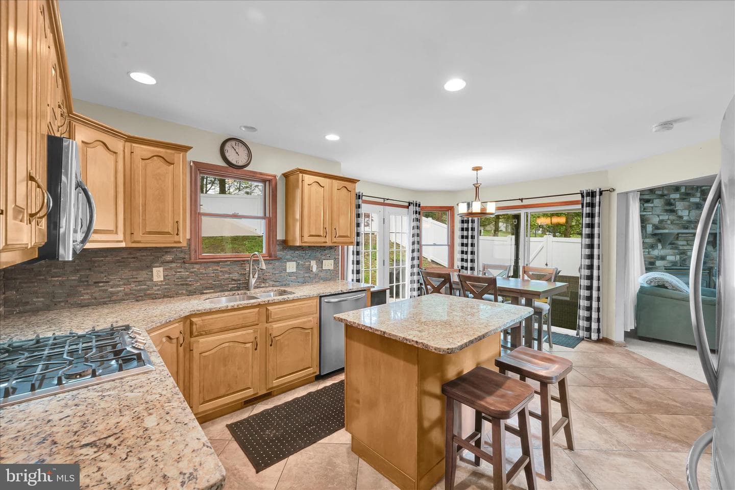 25 Tall Oaks Drive photo 13