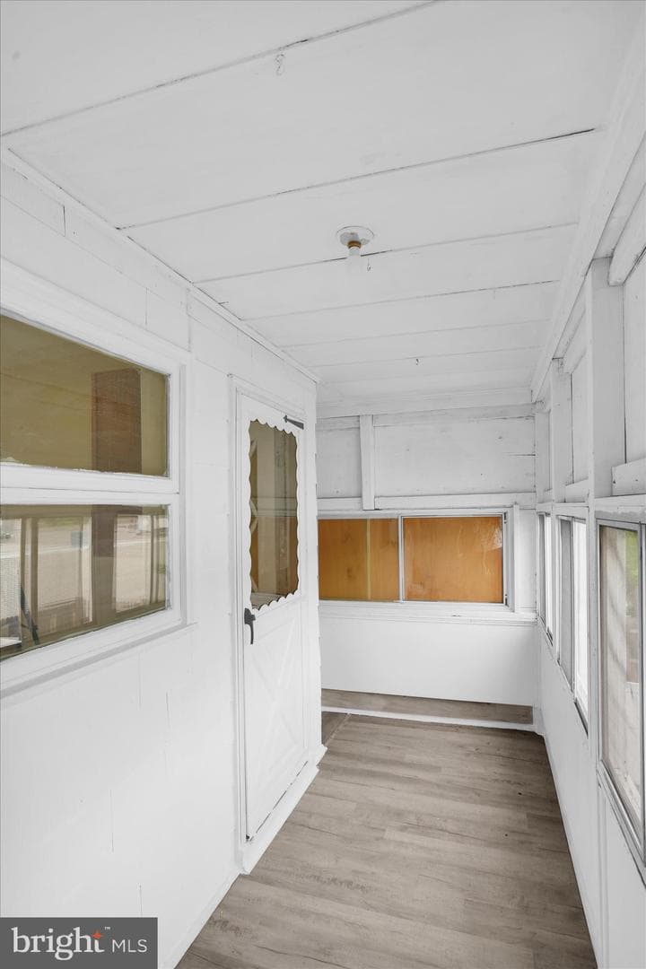 704 Laurel Boulevard photo 15