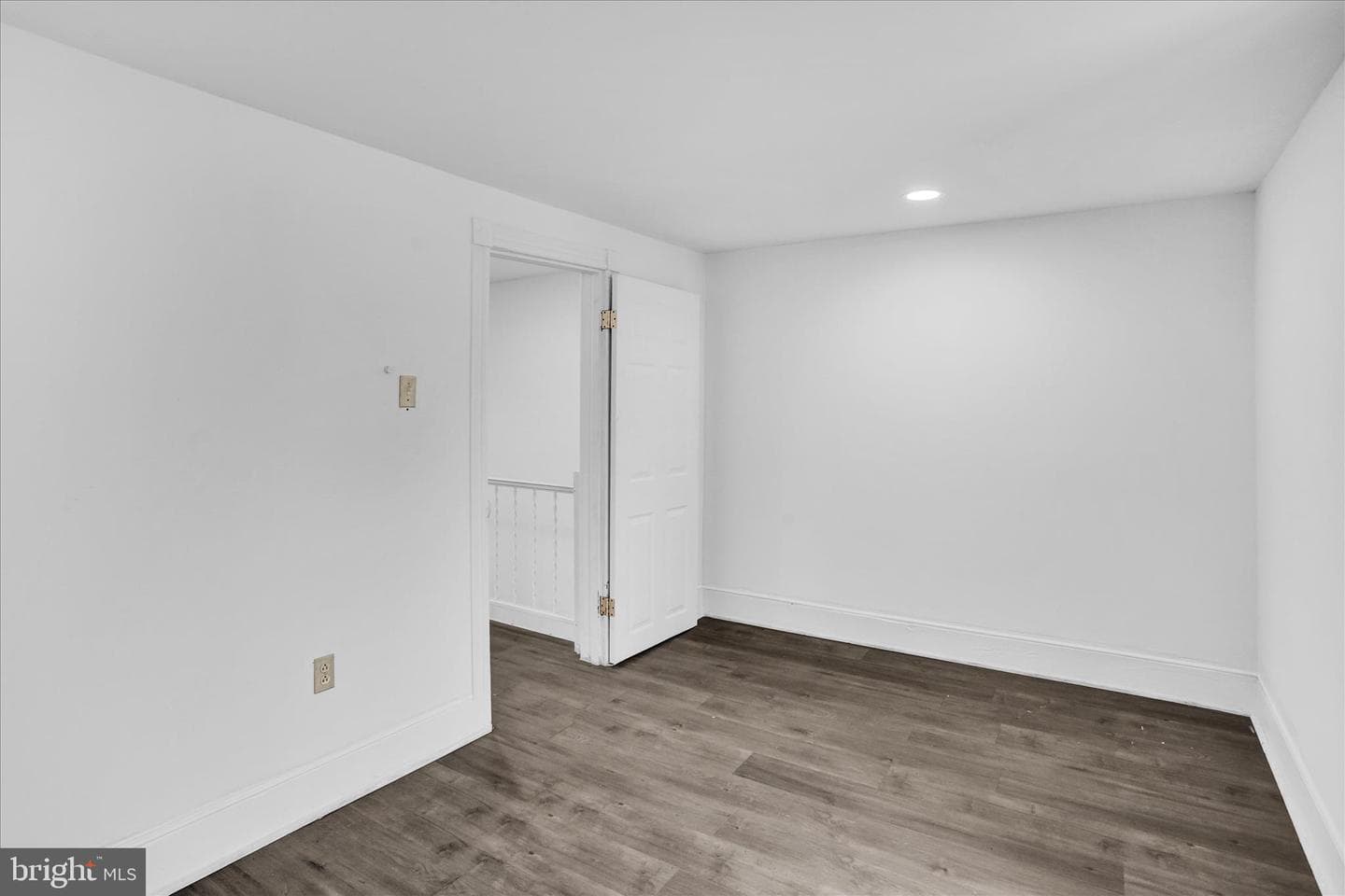 704 Laurel Boulevard photo 28