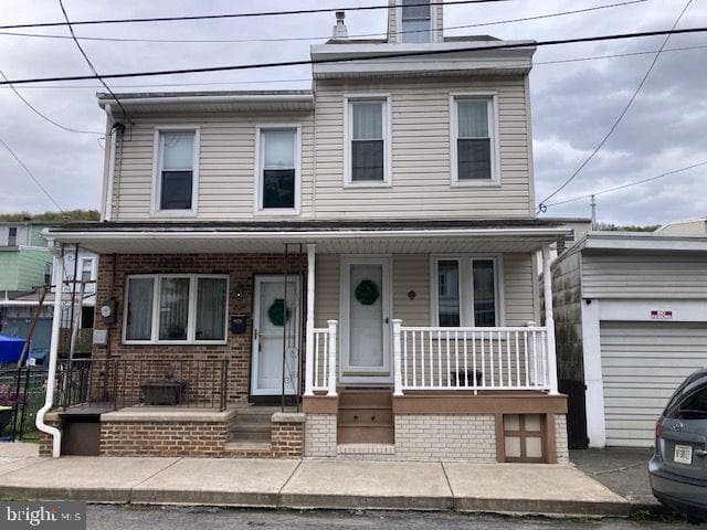 822 E Market Street