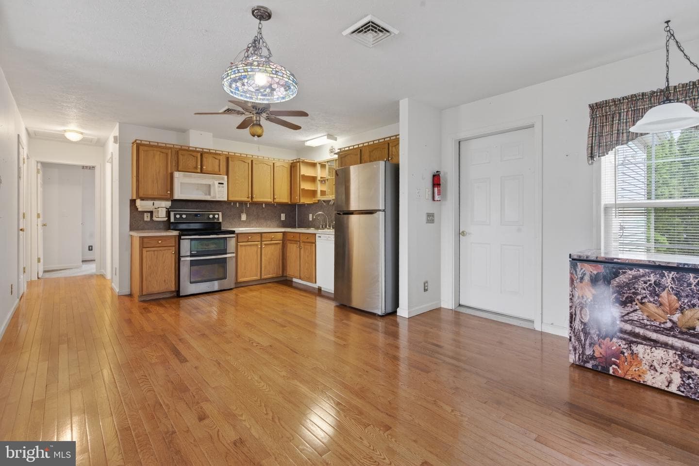 860 Trestle Court photo 13