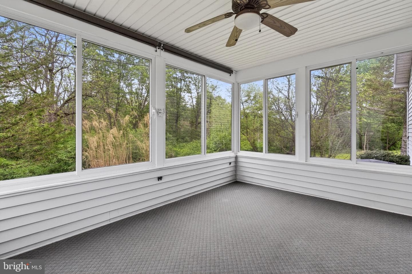 860 Trestle Court photo 25