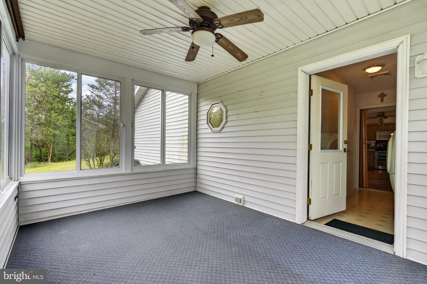 860 Trestle Court photo 27