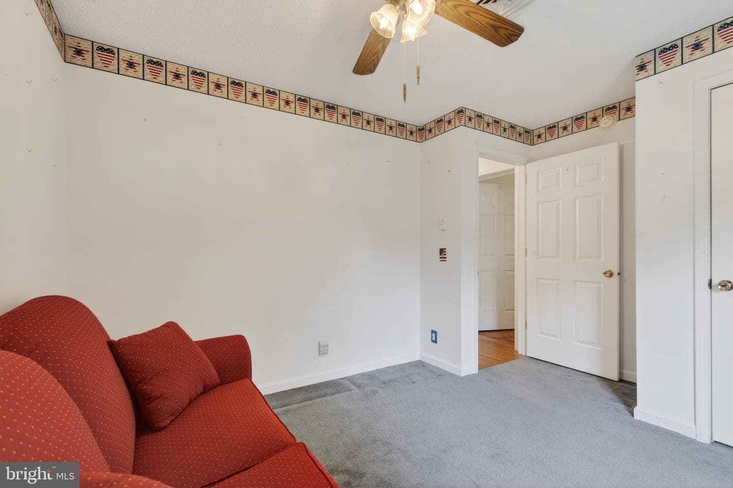 860 Trestle Court photo 33