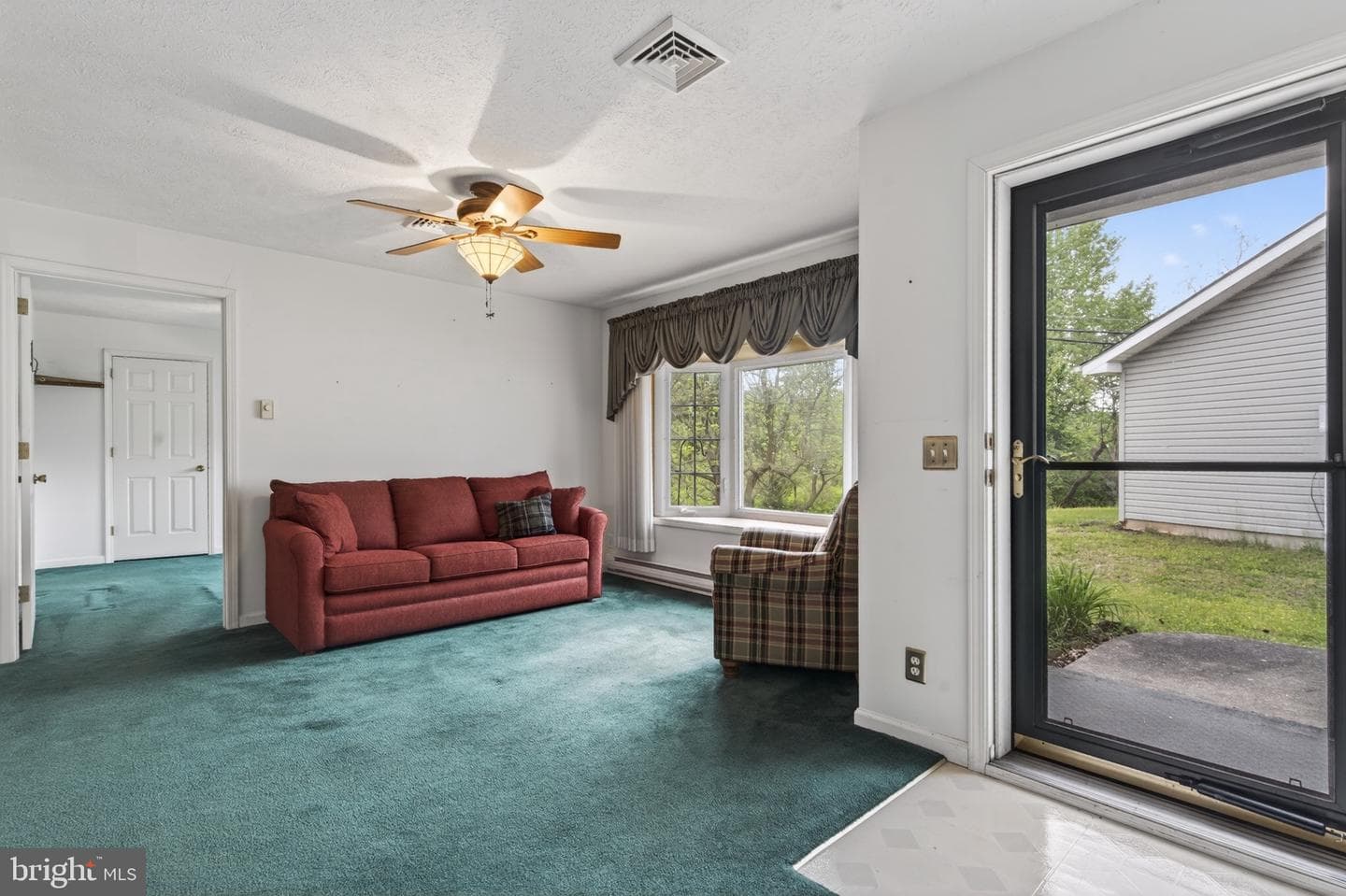 860 Trestle Court photo 7