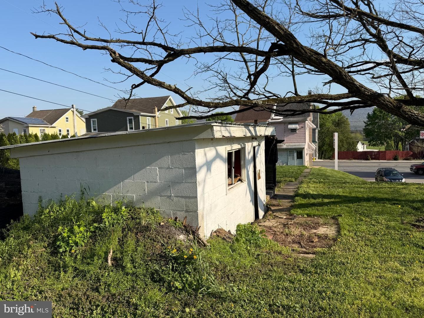 1645 E Grand Avenue photo 19