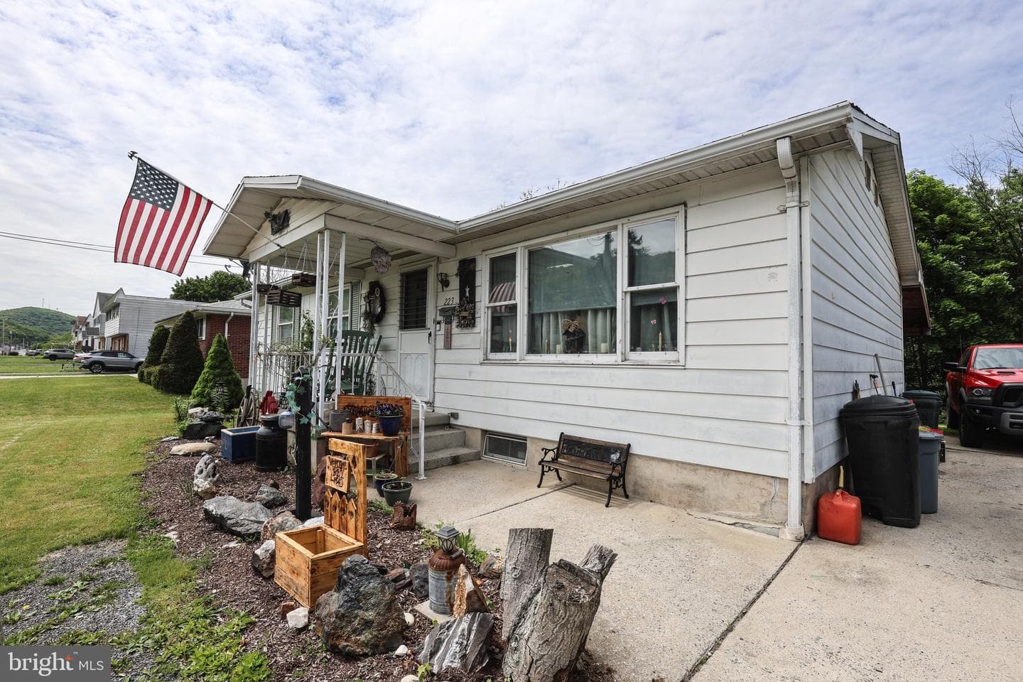 223 E Bacon Street, Pottsville