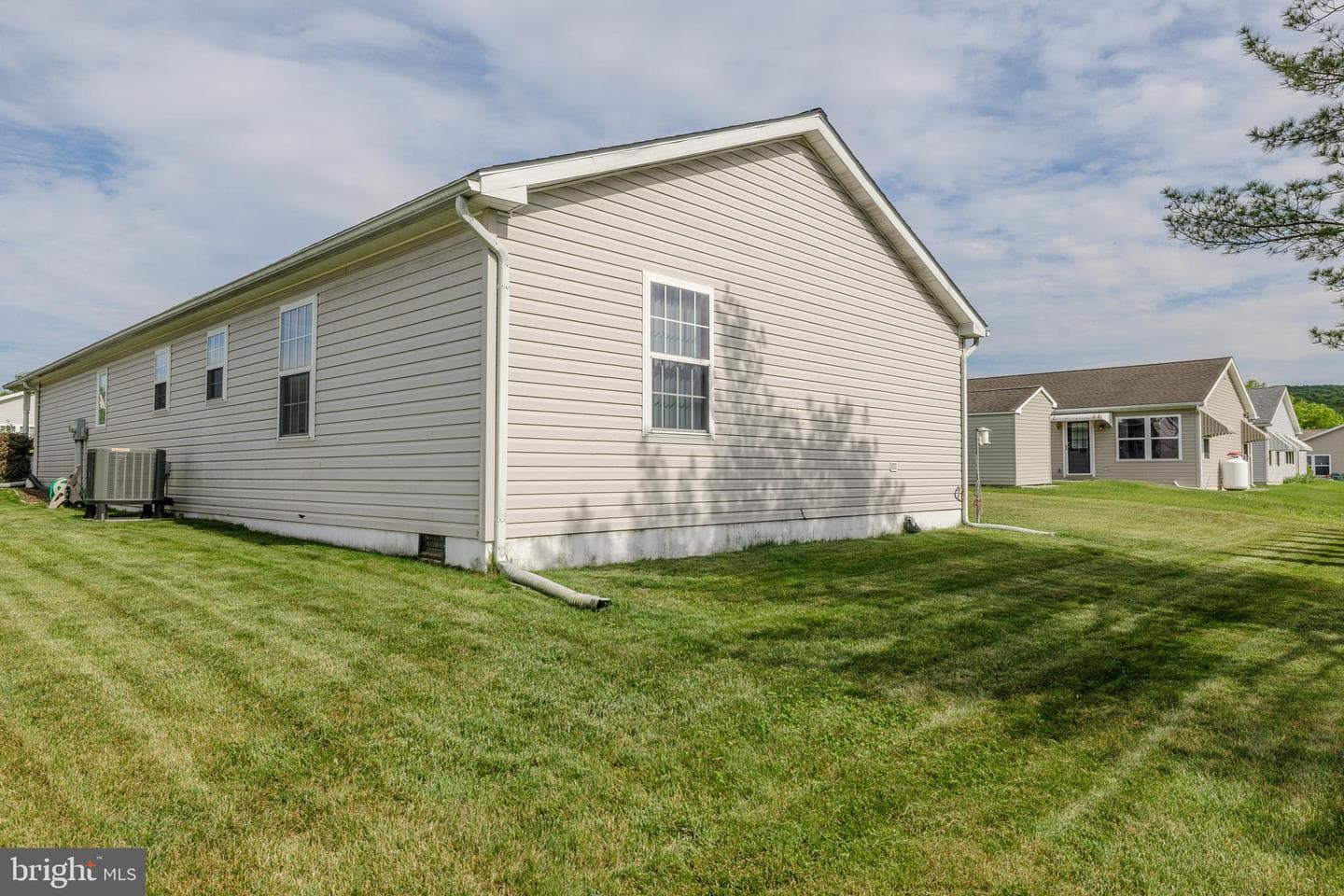 721 Union Court photo 21