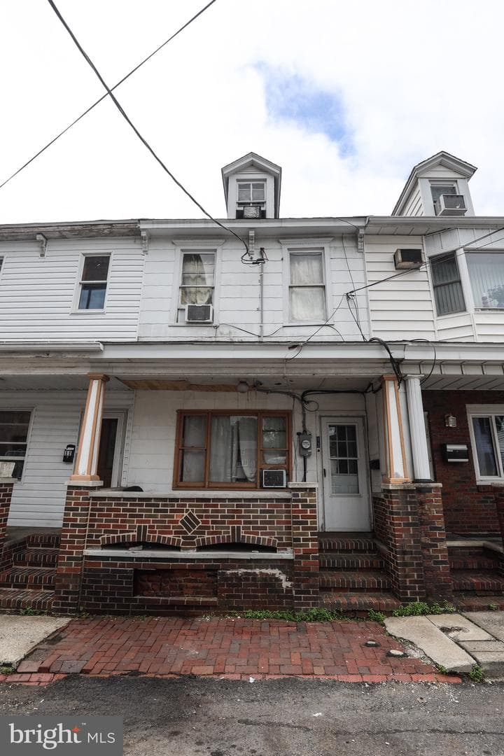 13 Lewis Street, Minersville