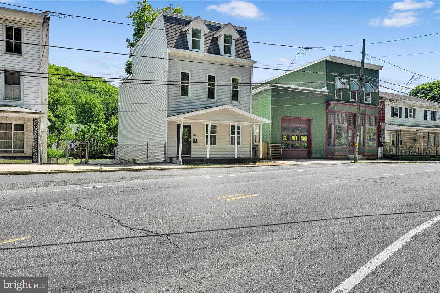 114 E Main Street photo 6
