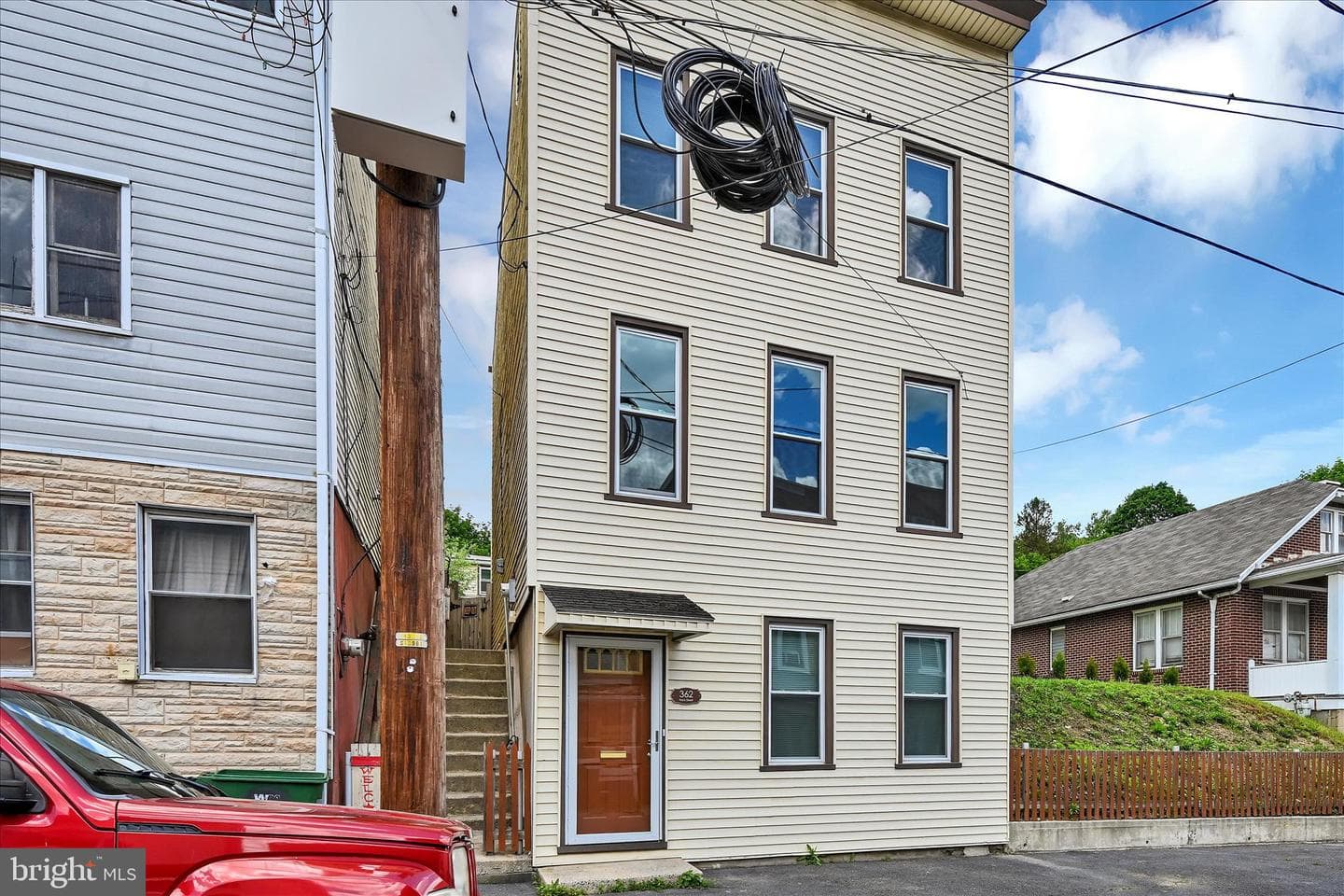 362 Front Street photo 4