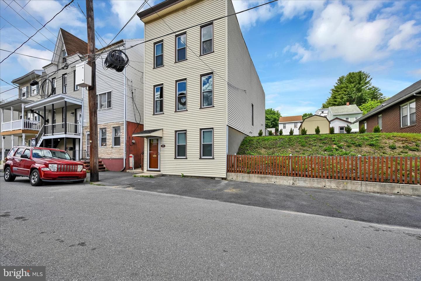 362 Front Street photo 5