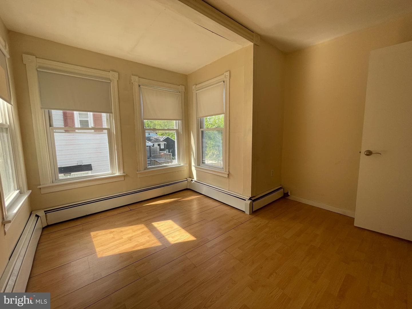 230 N Berne Street photo 17