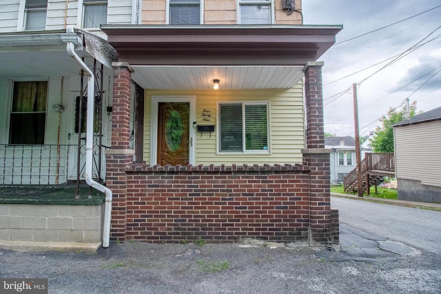 439 South Street E photo 3