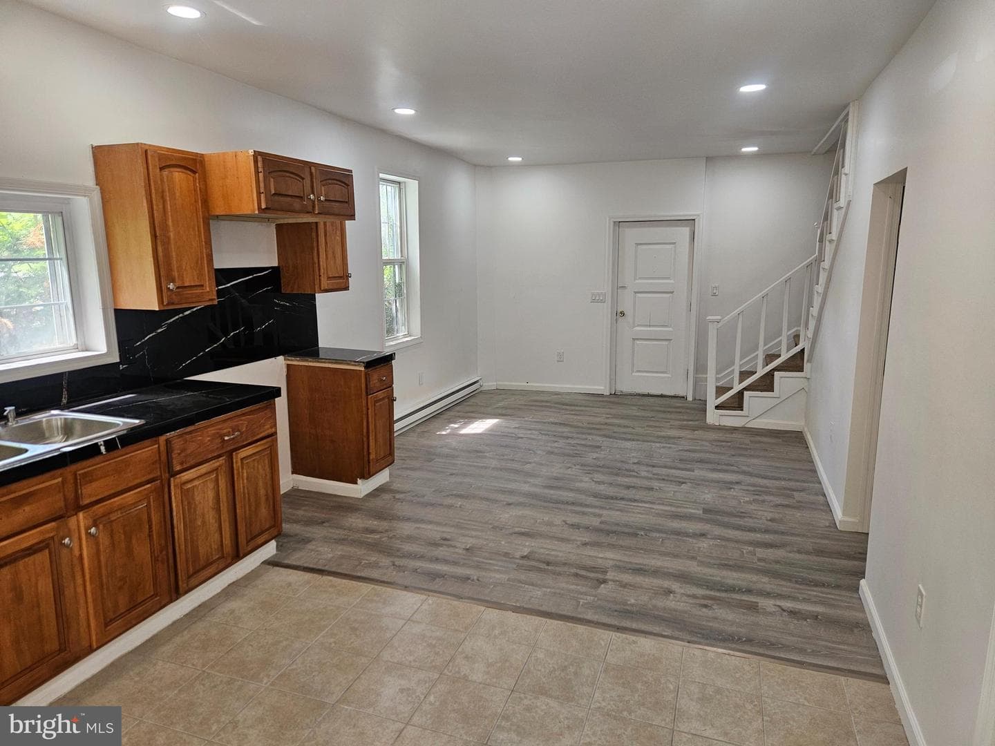 689 Barnesville Drive, Barnesville