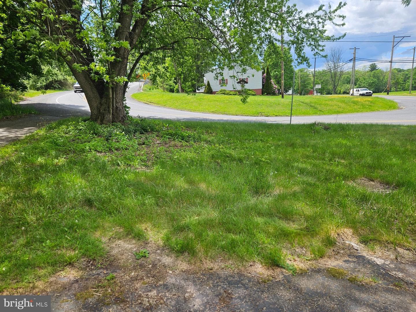 689 Barnesville Drive photo 21
