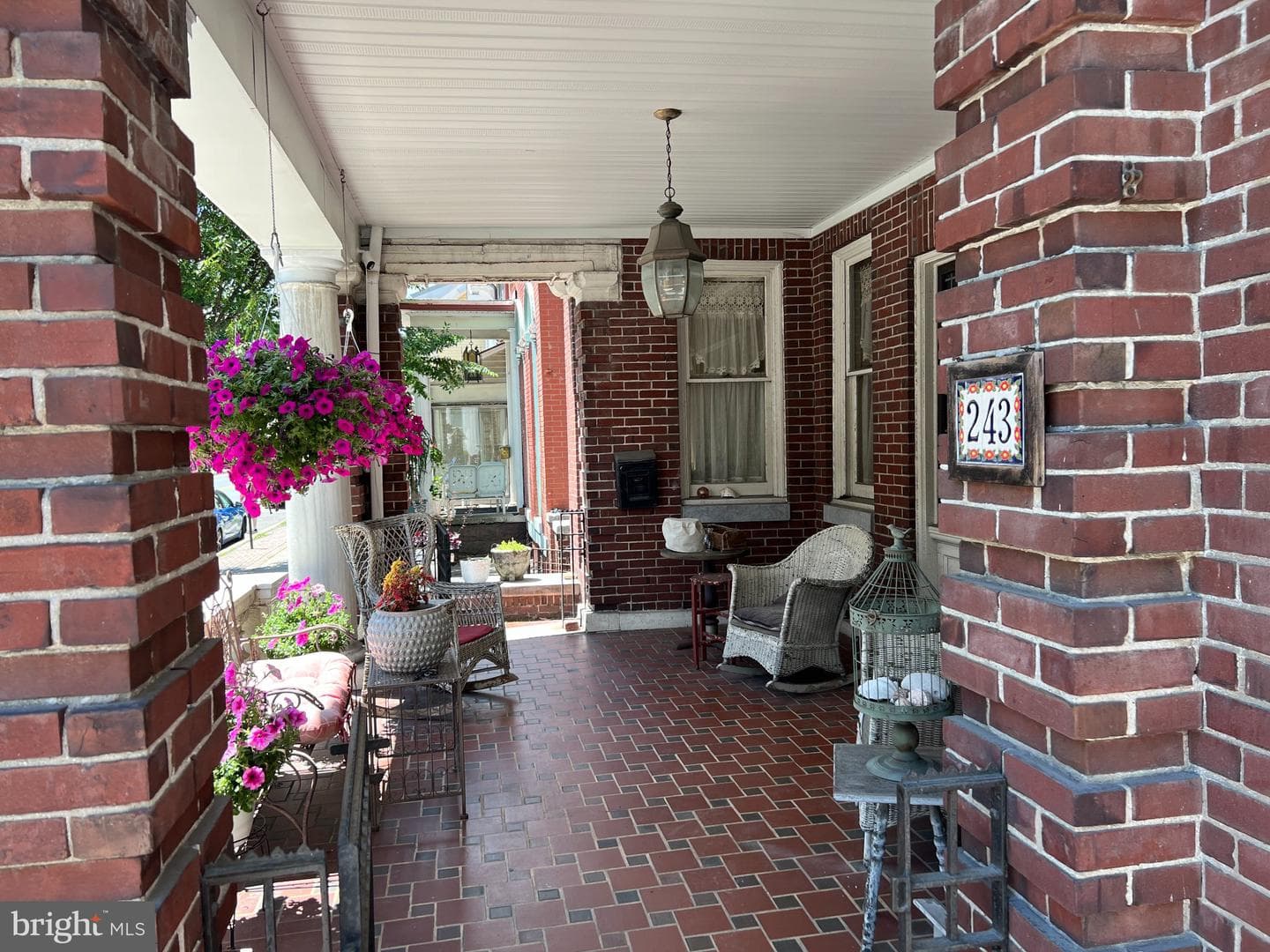 243 W Broad Street photo 3