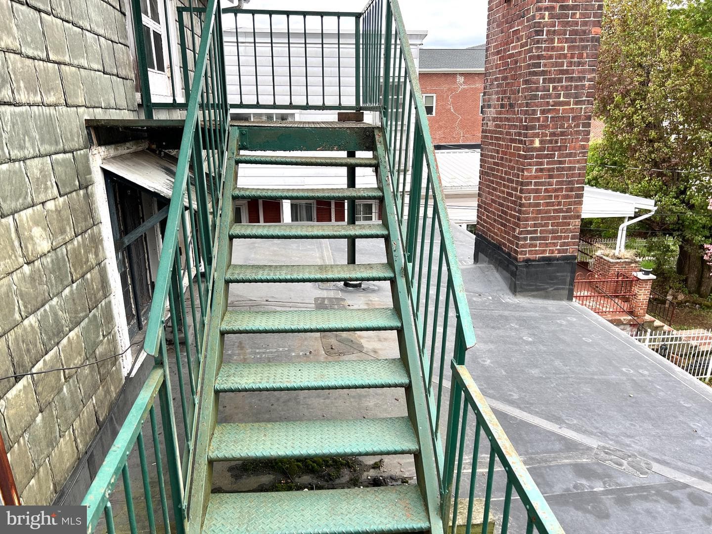 243 W Broad Street photo 57