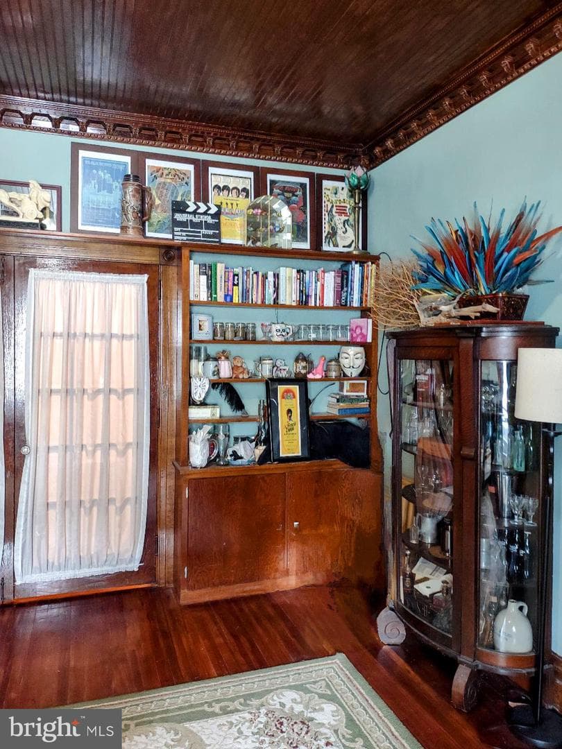 446 Broad Street photo 11