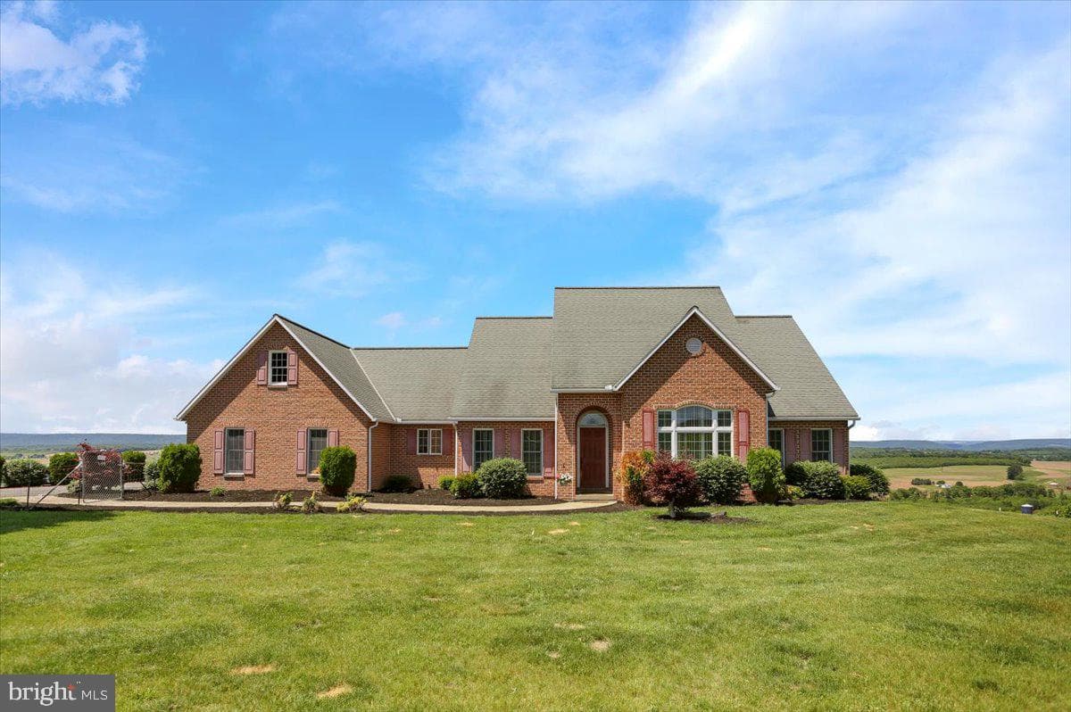 511 Summer Hill Road, Schuylkill Haven