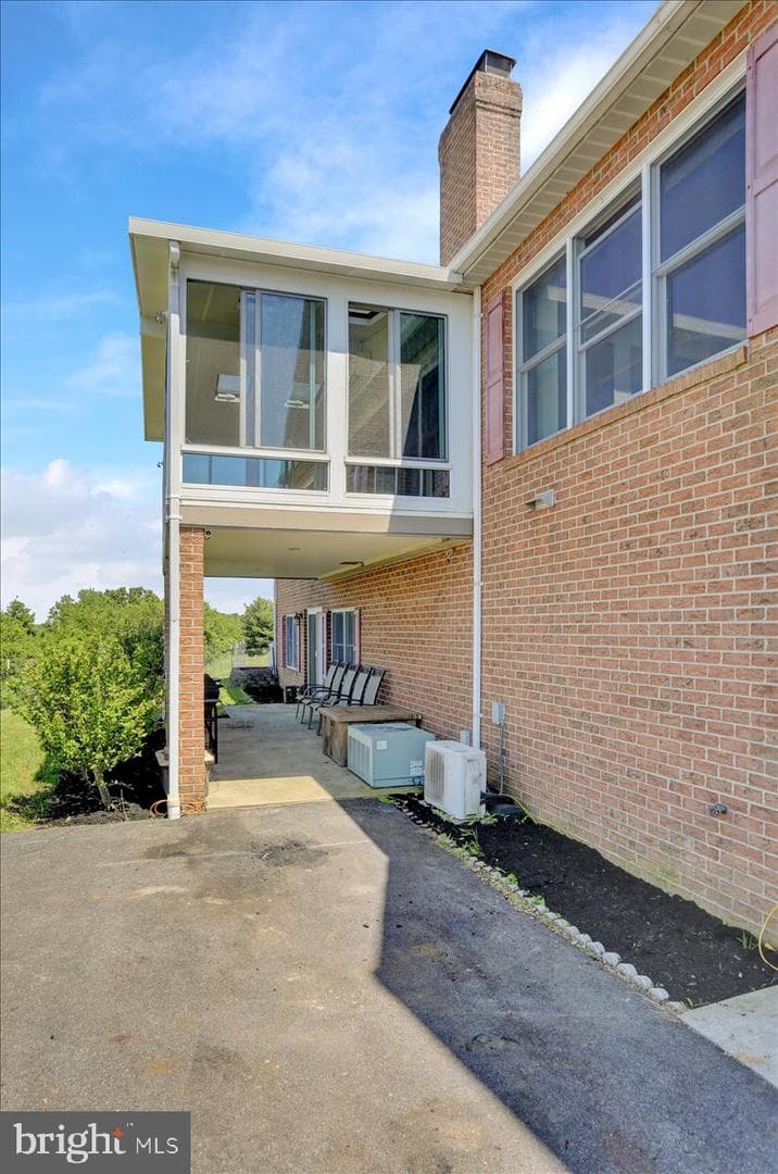 511 Summer Hill Road photo 11