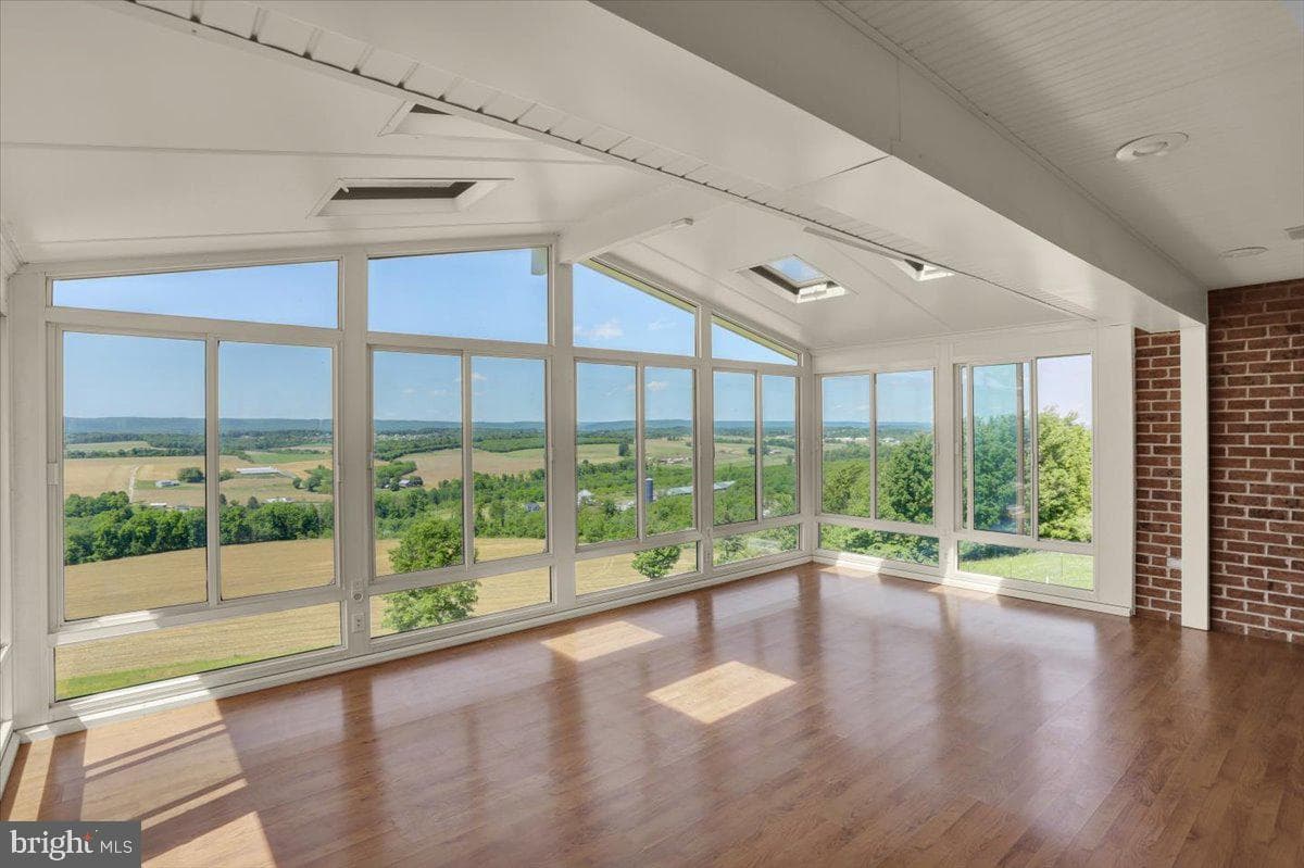 511 Summer Hill Road photo 24