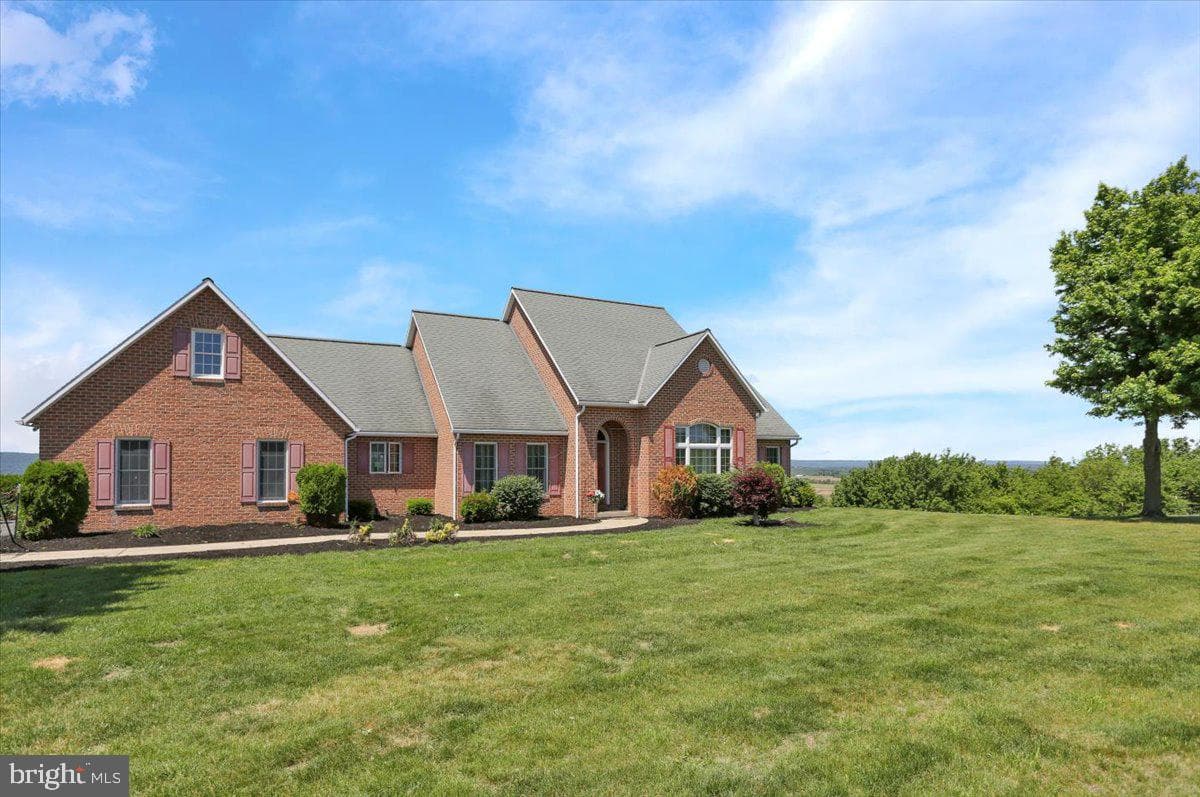 511 Summer Hill Road photo 3