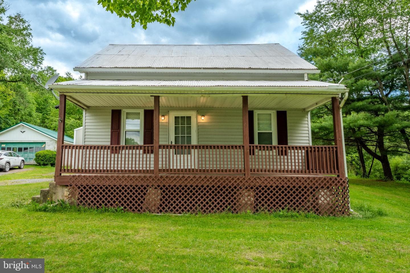 18 Ferndale Hill Drive photo 1
