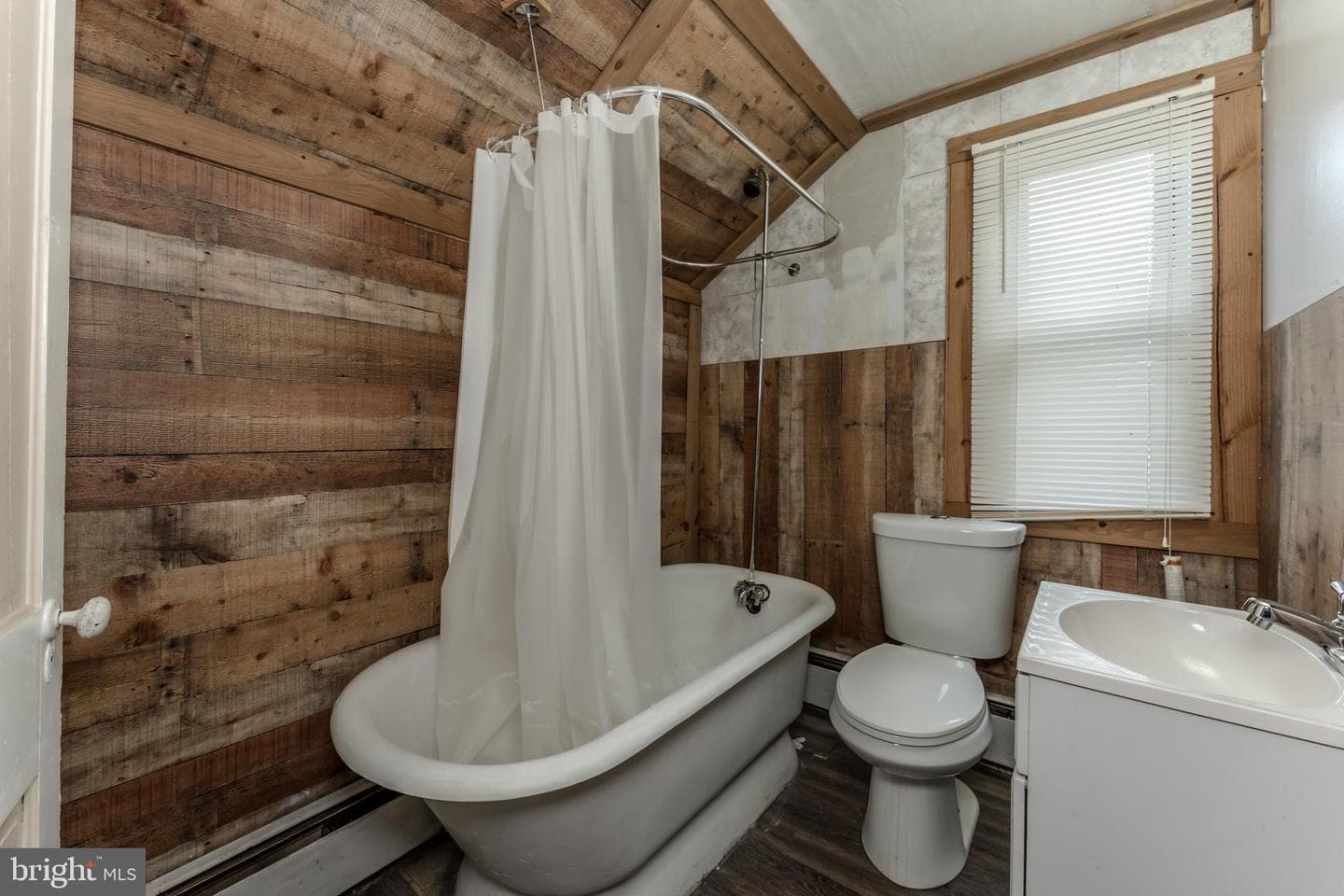 18 Ferndale Hill Drive photo 37