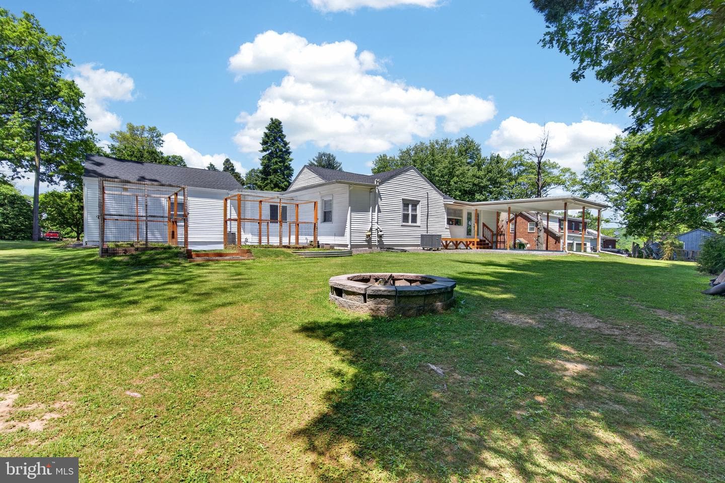 161 Avenue C photo 56