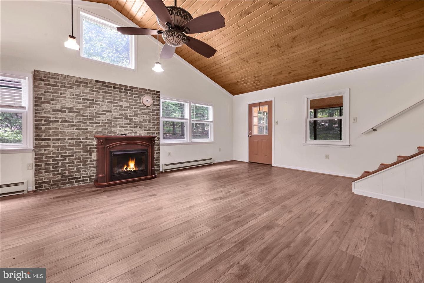 2310 Eagle Cove photo 3