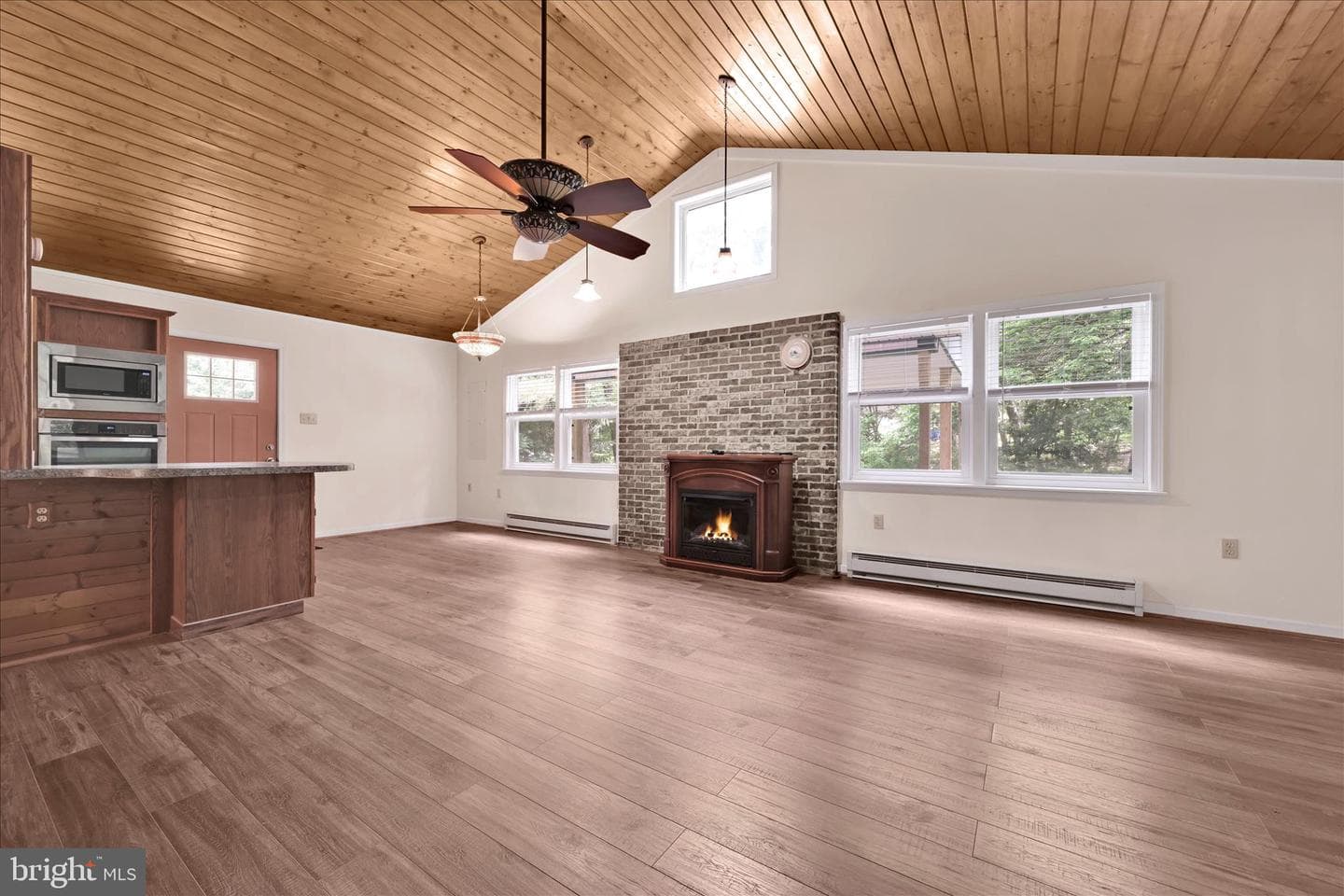 2310 Eagle Cove photo 5