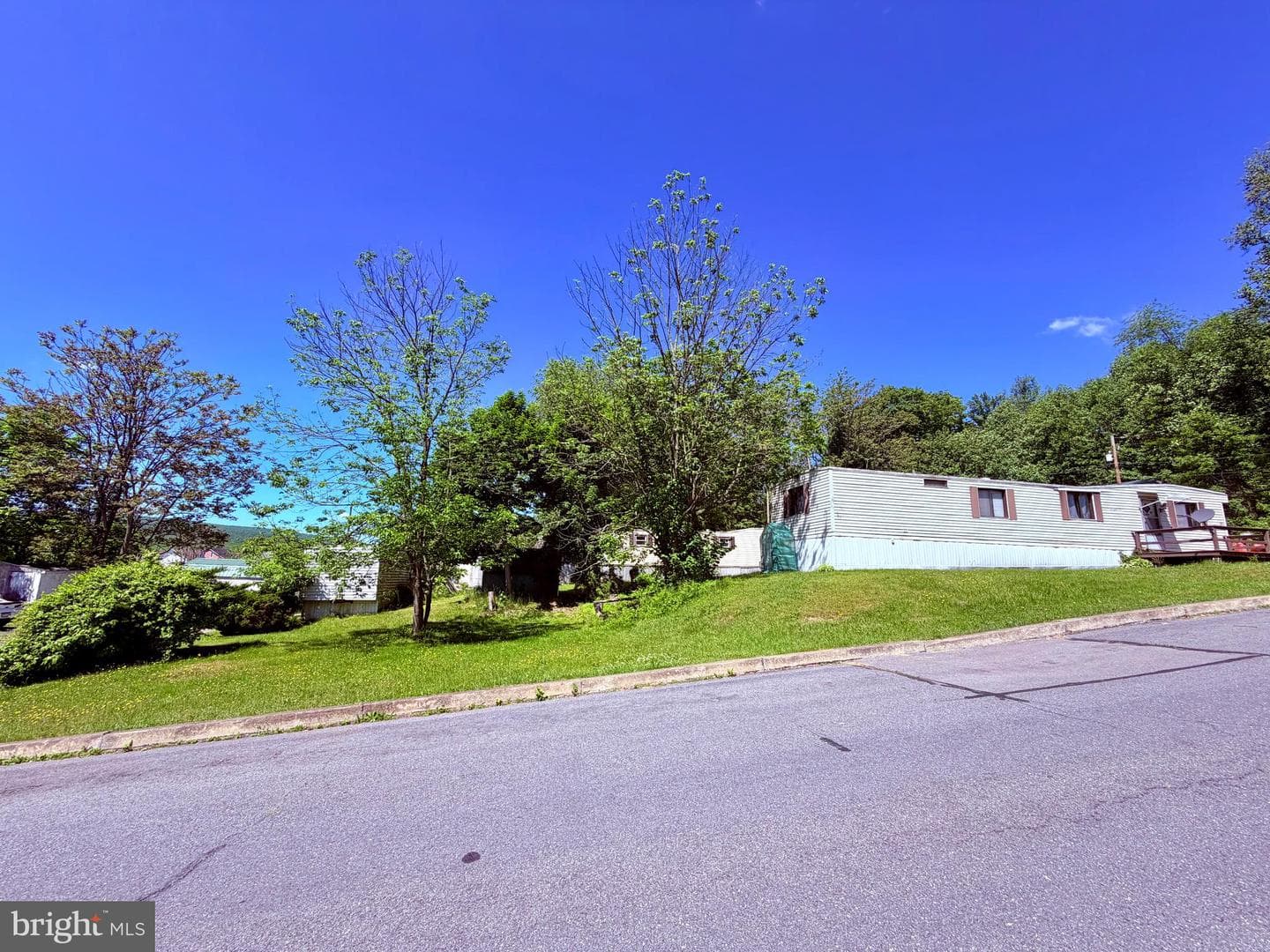 626 E Colliery Avenue photo 24